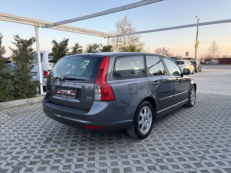 Volvo V50 1.6D-114kc= FACELIFT= 6СКОРОСТИ= КЛИМАТРОНИК, снимка 3 - Автомобили и джипове - 49652389