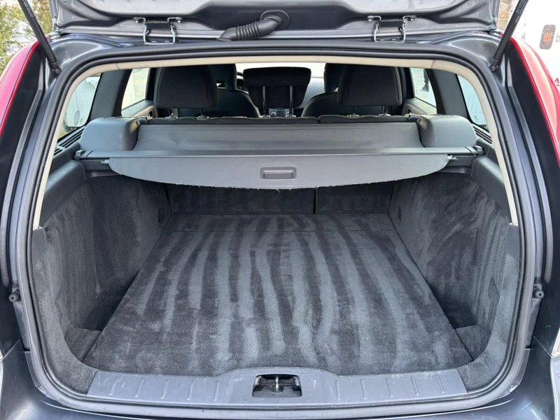 Volvo V50 1.6D-114kc= FACELIFT= 6СКОРОСТИ= КЛИМАТРОНИК, снимка 9 - Автомобили и джипове - 49652389
