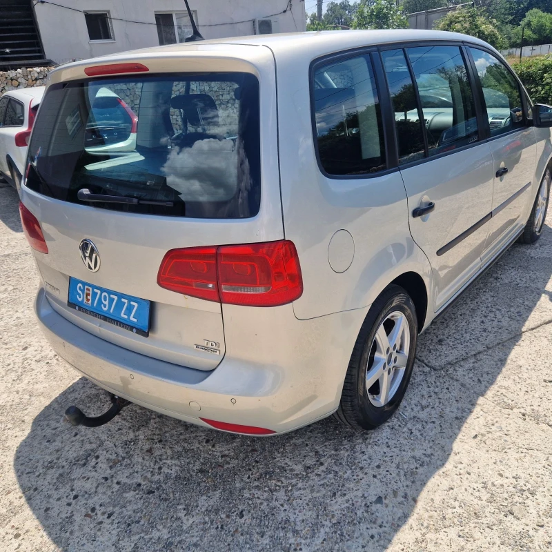 VW Touran 1.6 TDI , снимка 4 - Автомобили и джипове - 51273902