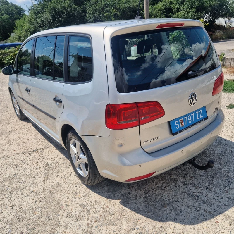 VW Touran 1.6 TDI , снимка 3 - Автомобили и джипове - 51273902