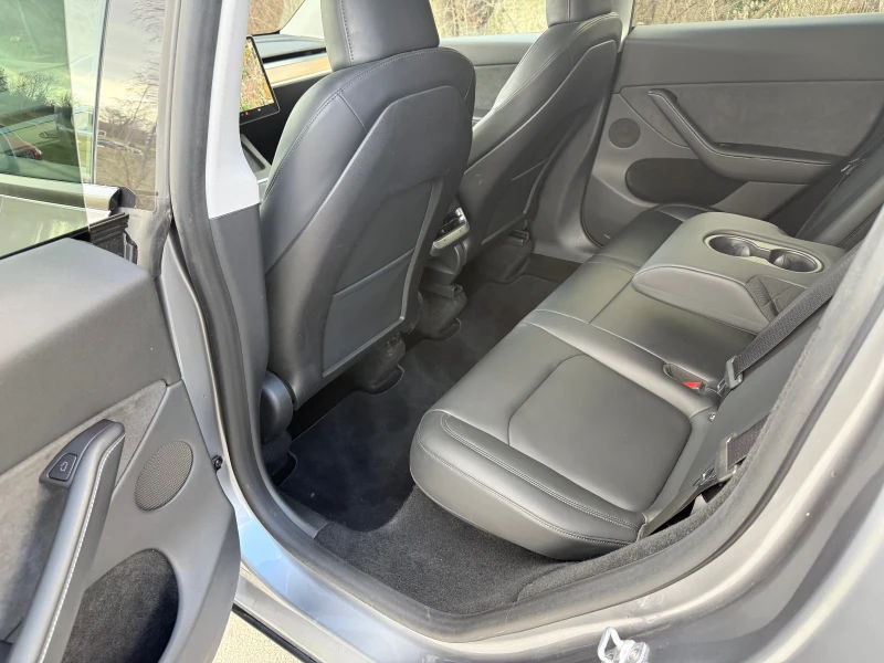 Tesla Model Y Long Range AWD ГАРАНЦИЯ, снимка 11 - Автомобили и джипове - 53403038