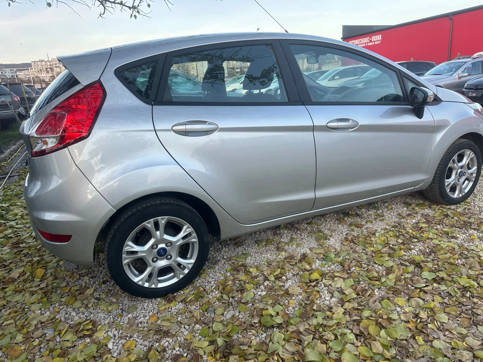 Ford Fiesta 1.4 Б/Газ - изображение 4