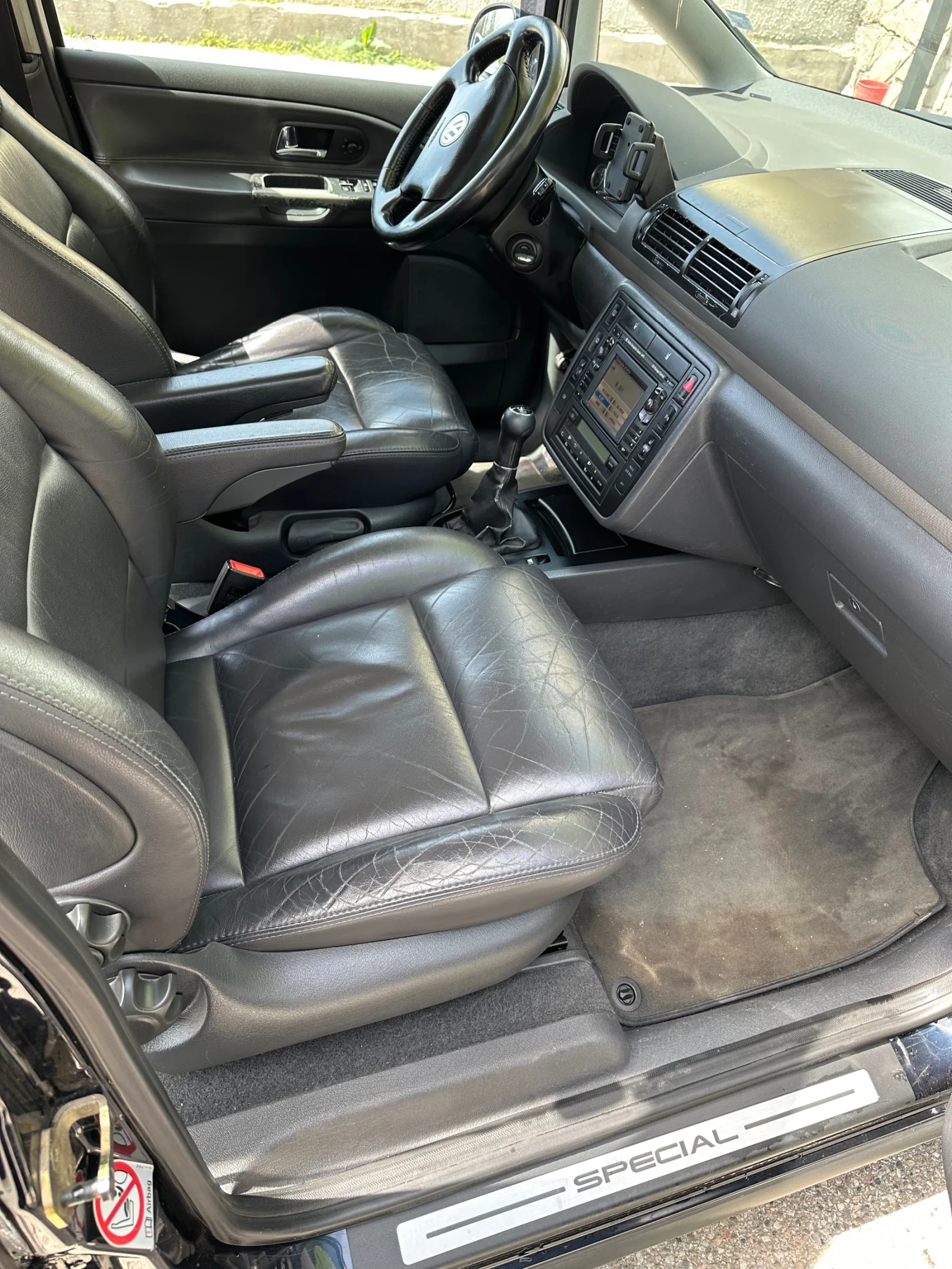 VW Sharan VW Sharan Special 1, 9TDI 150 k.c., кожен салон - изображение 9