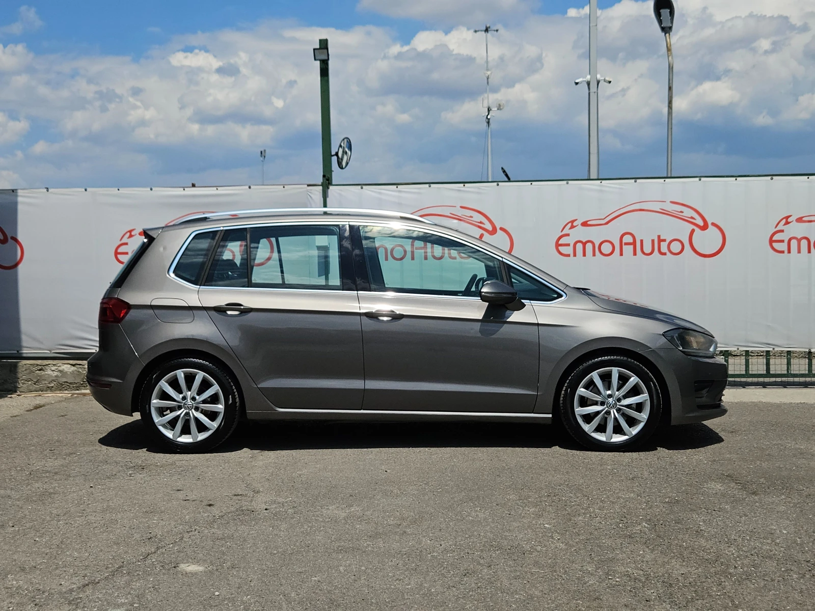 VW Sportsvan 1.6TDI/ComfortLine/ACC/NAVI/БЛУТУТ/EURO 6B - изображение 2