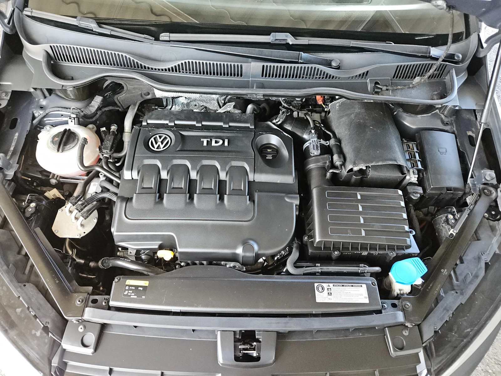 VW Sportsvan 1.6TDI/ComfortLine/ACC/NAVI/БЛУТУТ/EURO 6B - изображение 8