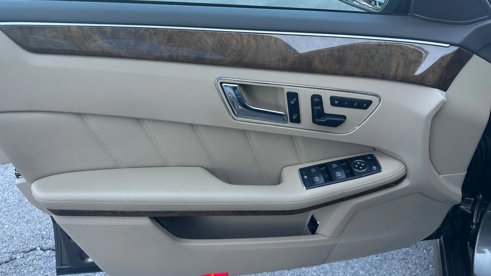 Mercedes-Benz E 200 CDI 59000км. Като НОВ, от първи собственик! | Mobile.bg — изображение 9