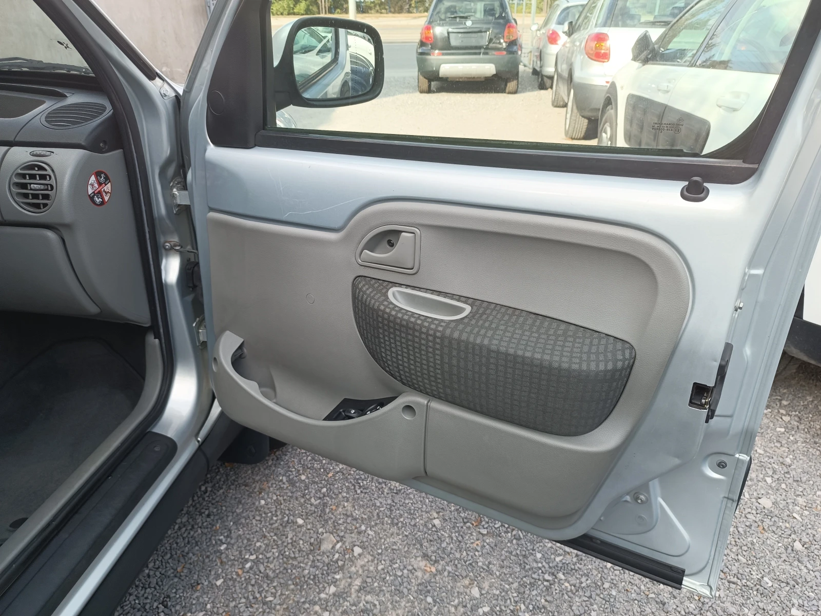 Renault Kangoo 1.6i 4x4 БЕНЗИН | Mobile.bg — изображение 15