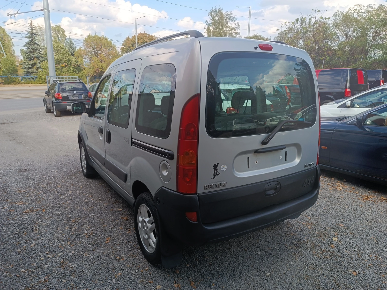 Renault Kangoo 1.6i 4x4 БЕНЗИН - изображение 6