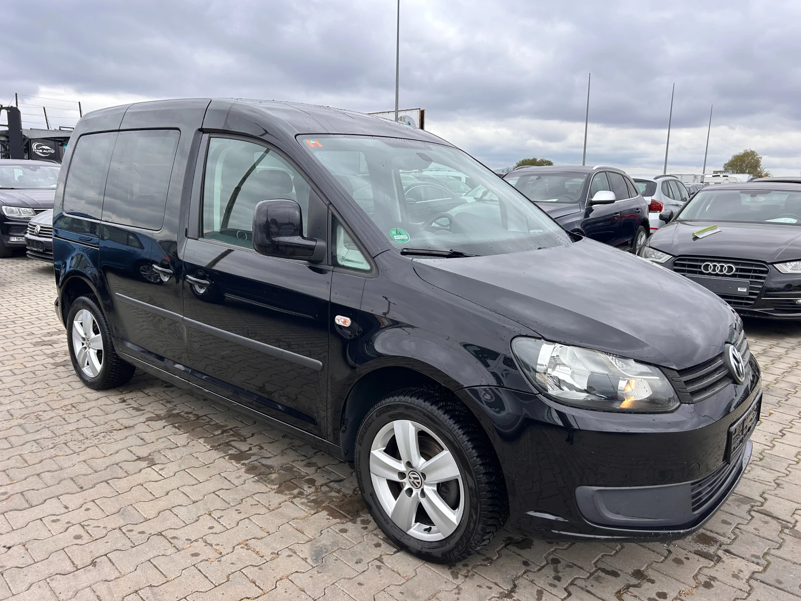 VW Caddy 2.0METAN 4+ 1 NAVI EURO 5 - изображение 4