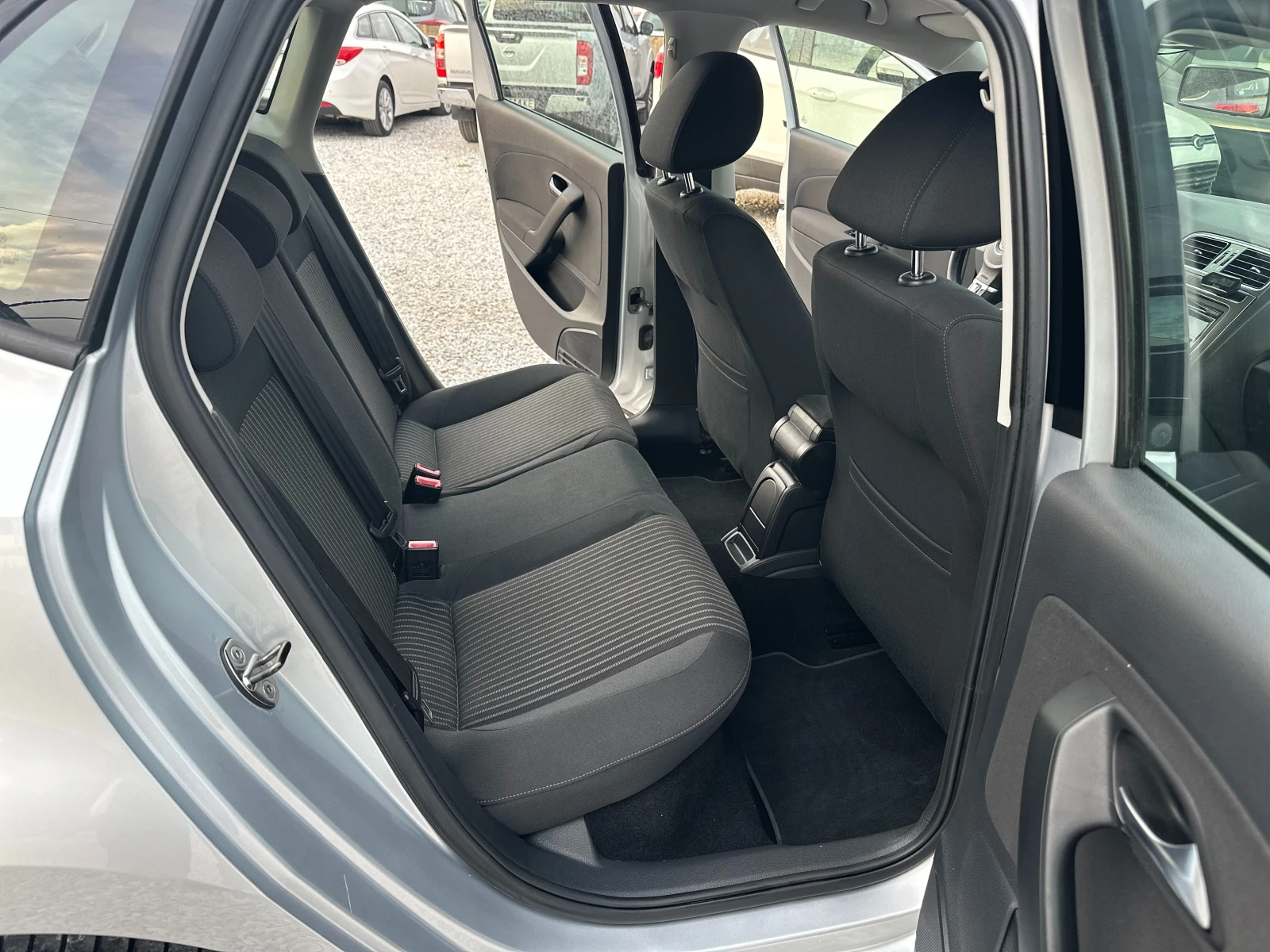 VW Polo 1.6 TDI - изображение 9