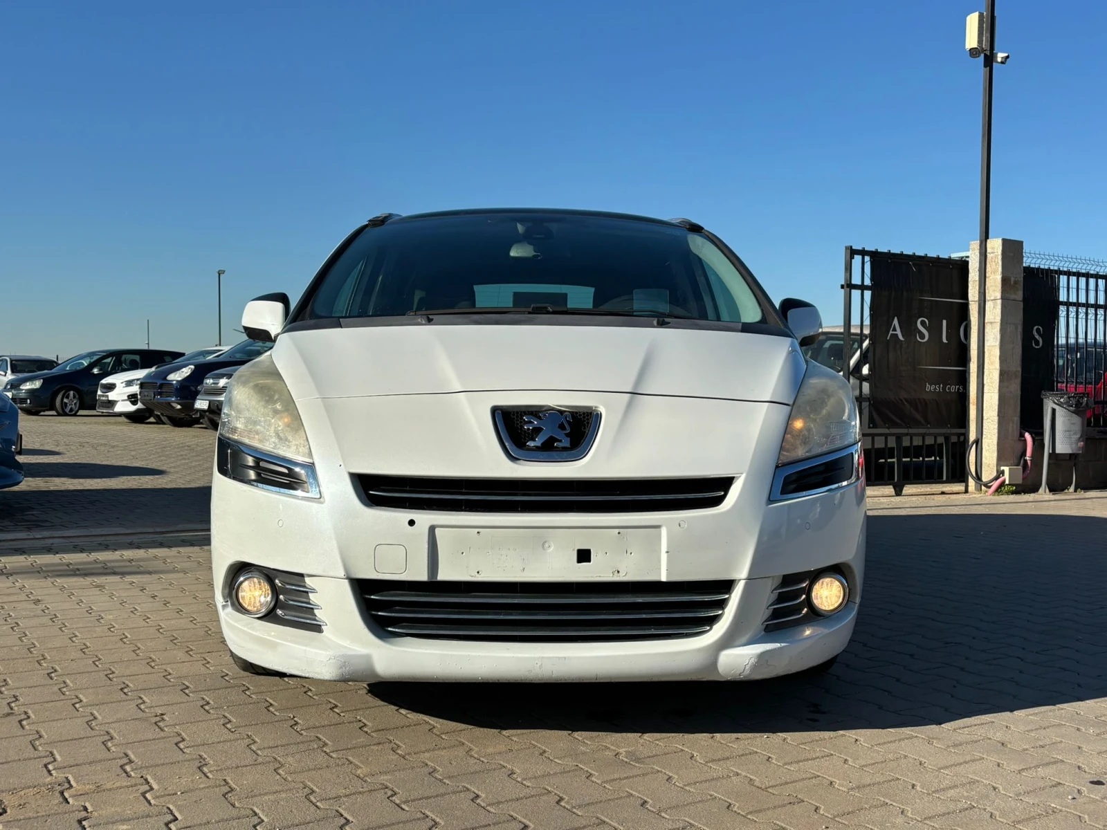 Peugeot 5008 / ALLURE / 1.6 HDI / 112 HP / 6+ 1 / PANO / EURO 5 - изображение 8