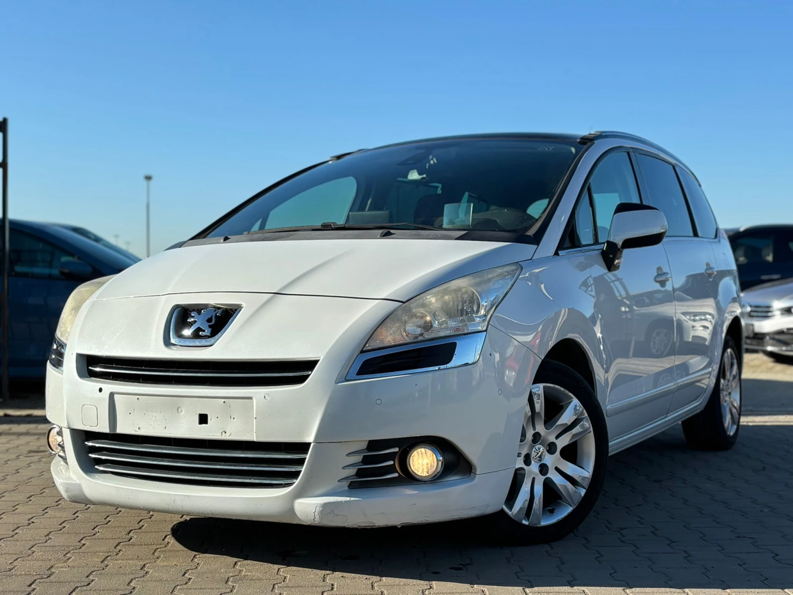 Peugeot 5008 / ALLURE / 1.6 HDI / 112 HP / 6+ 1 / PANO / EURO 5 | Mobile.bg � ����������� 1