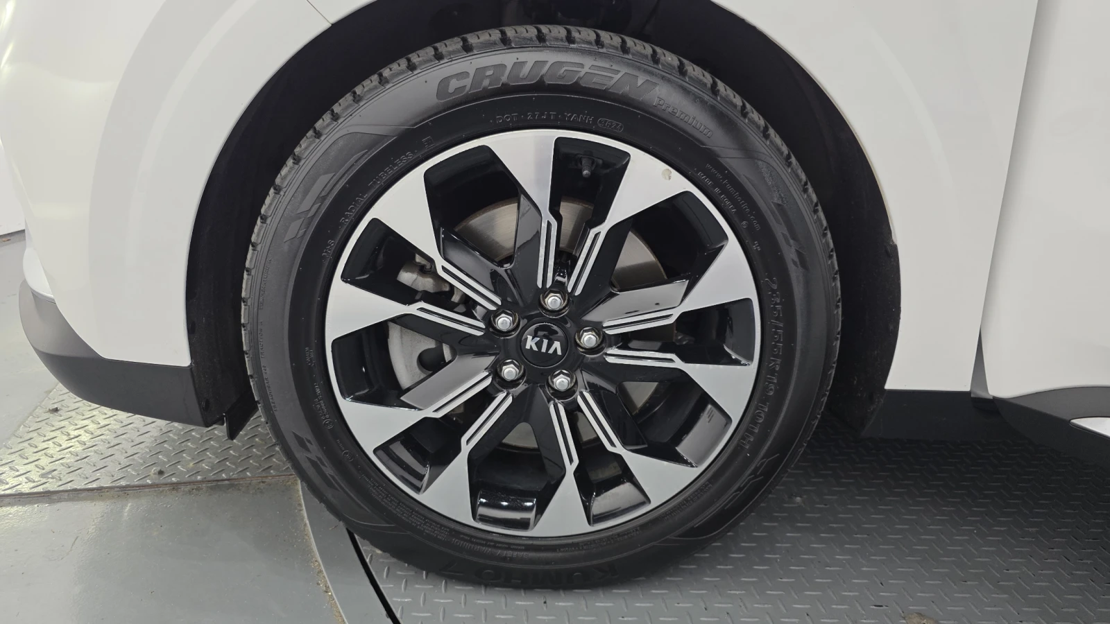 Kia Carnival 7 seater Signature autogeorge.com - изображение 5