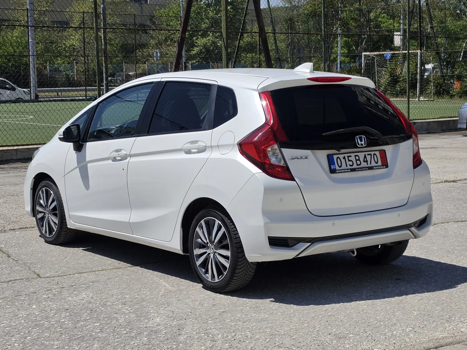 Honda Jazz 1.3i-VTEC Keyless, City Brake Евро 6, снимка 7 - Автомобили и джипове - 53391949