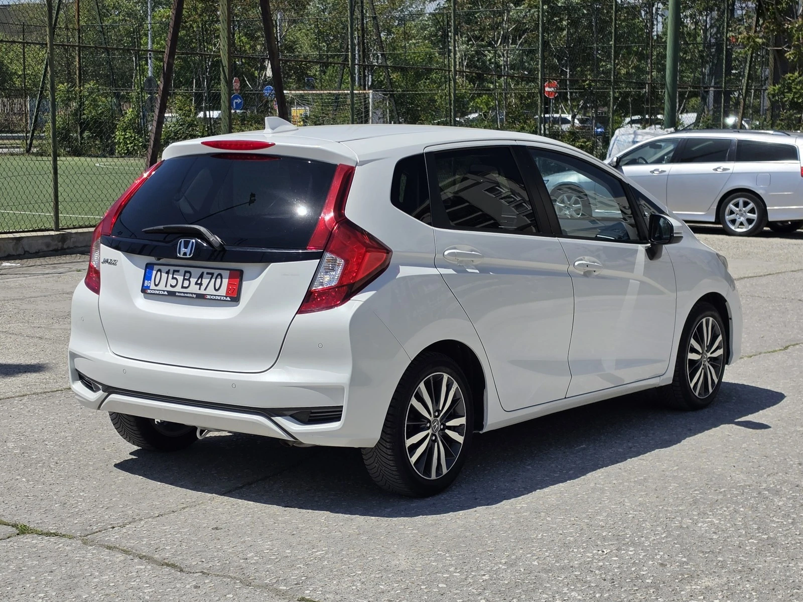 Honda Jazz 1.3i-VTEC Keyless, City Brake Евро 6, снимка 5 - Автомобили и джипове - 53391949