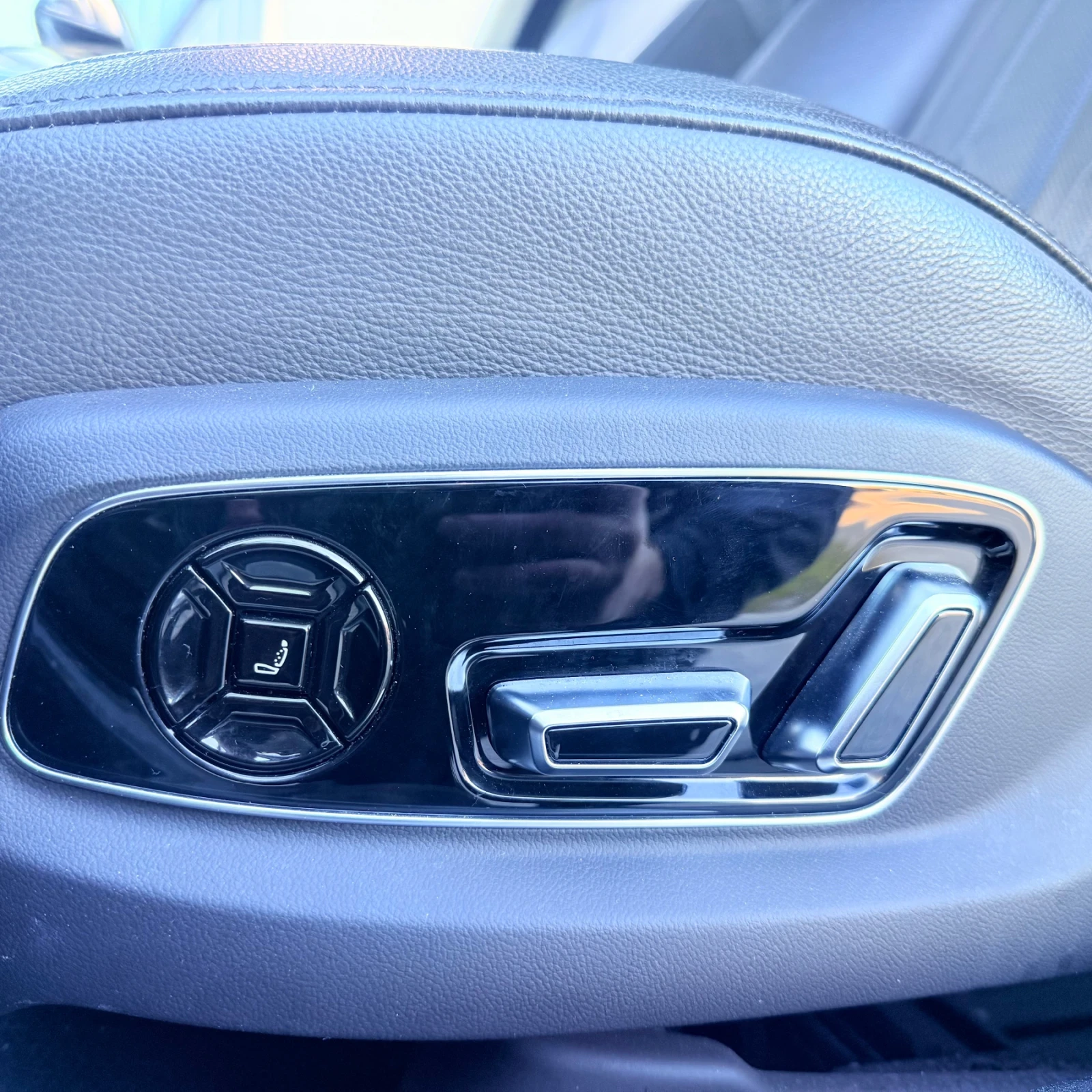 Audi A8 L 3.0 TFSI 2019 MHEV 88 хил км, снимка 14 - Автомобили и джипове - 53830339