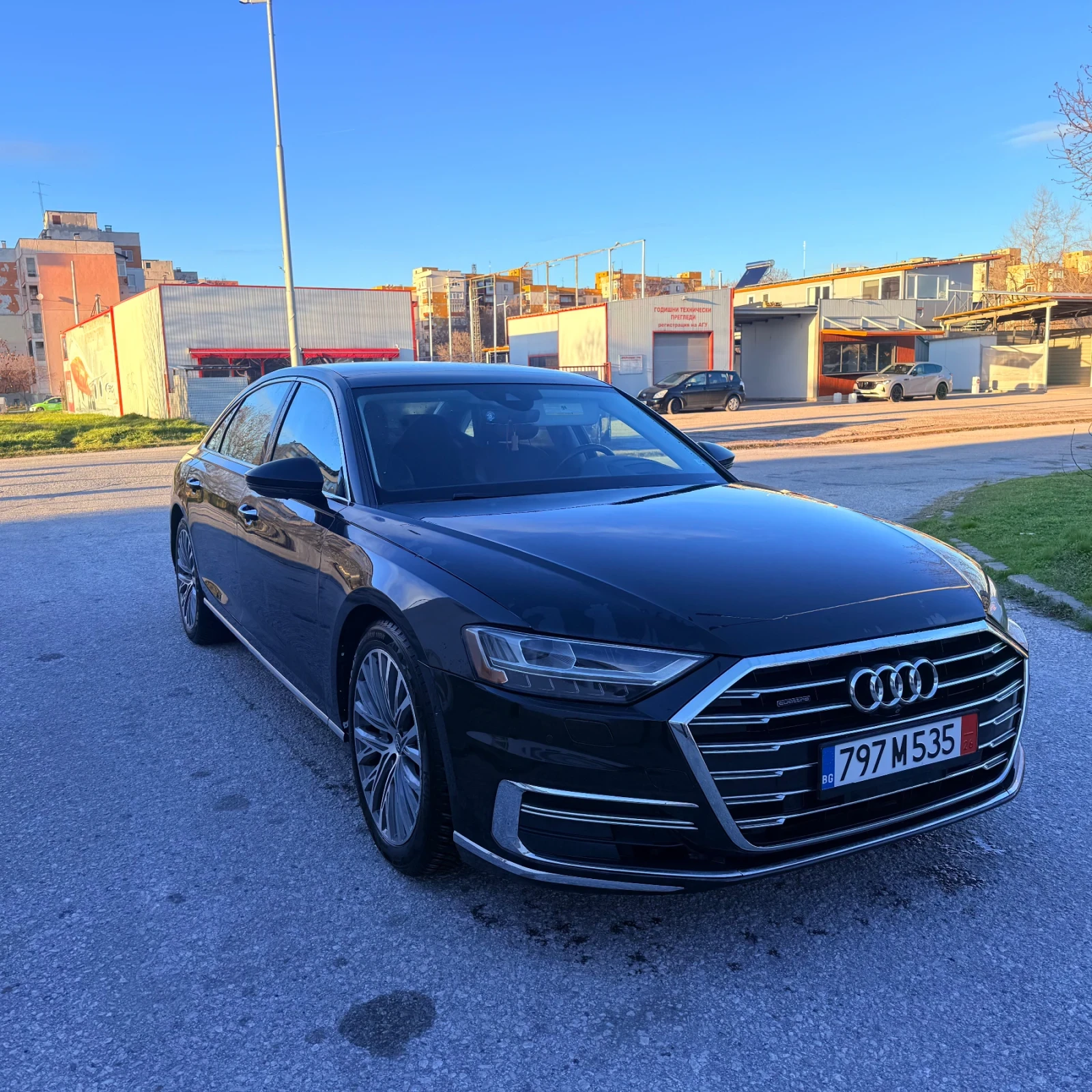 Audi A8 L 3.0 TFSI 2019 MHEV 88 хил км, снимка 2 - Автомобили и джипове - 53830339