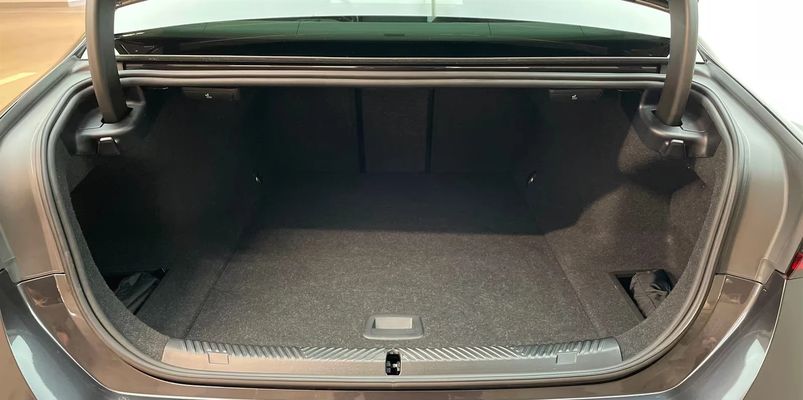 BMW i5 xDRIVE/60/601HP/MSPORTPRO/ACC/B&W/HUD/218z, снимка 5 - Автомобили и джипове - 53999934