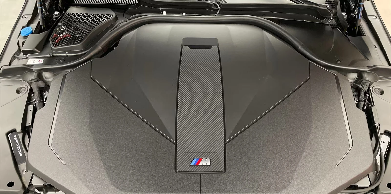 BMW i5 xDRIVE/60/601HP/MSPORTPRO/ACC/B&W/HUD/218z, снимка 6 - Автомобили и джипове - 53999934