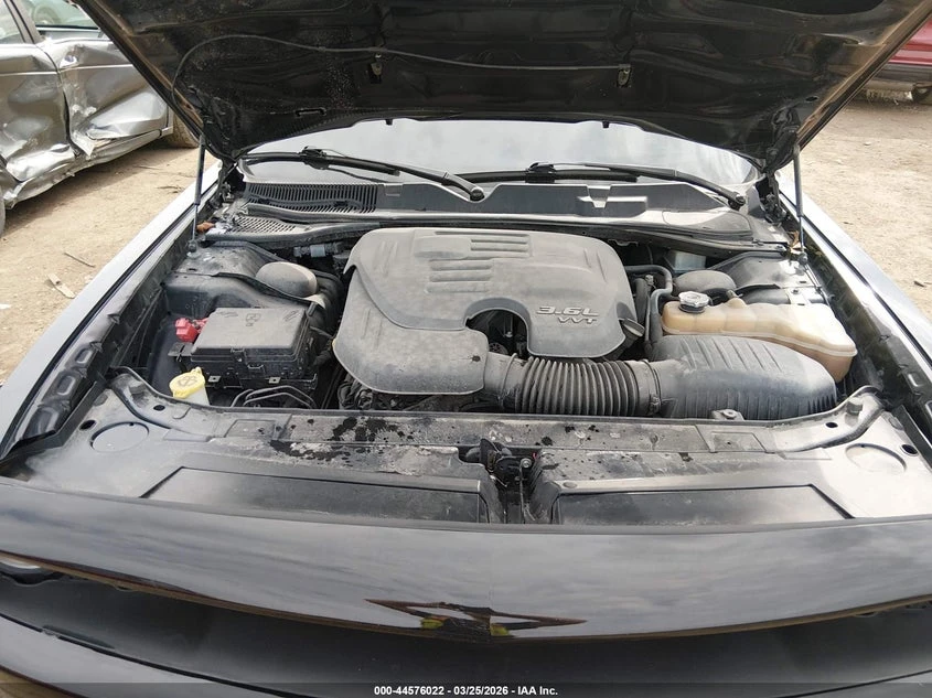 Dodge Challenger 3.6l Sxt, снимка 9 - Автомобили и джипове - 54041217