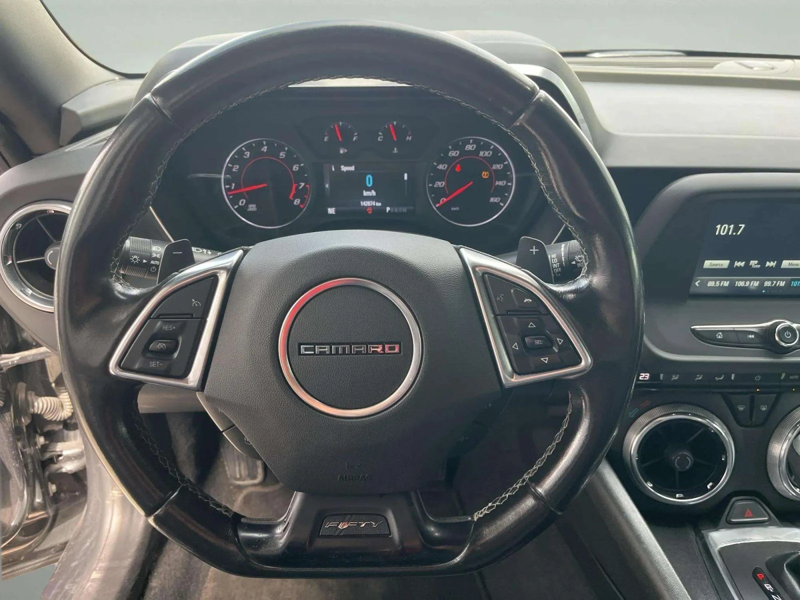 Chevrolet Camaro 50th Anniversary Edition, снимка 9 - Автомобили и джипове - 54215378