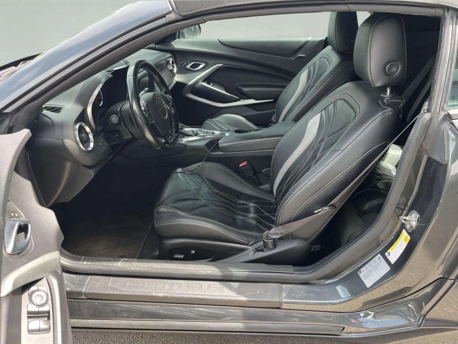 Chevrolet Camaro 50th Anniversary Edition, снимка 7 - Автомобили и джипове - 54215378