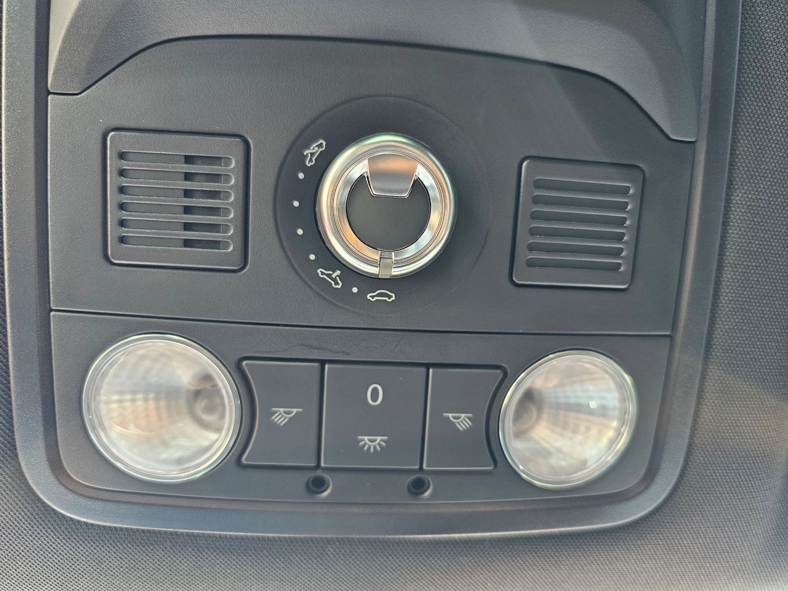 VW Beetle Първи собственик, снимка 15 - Автомобили и джипове - 54803077