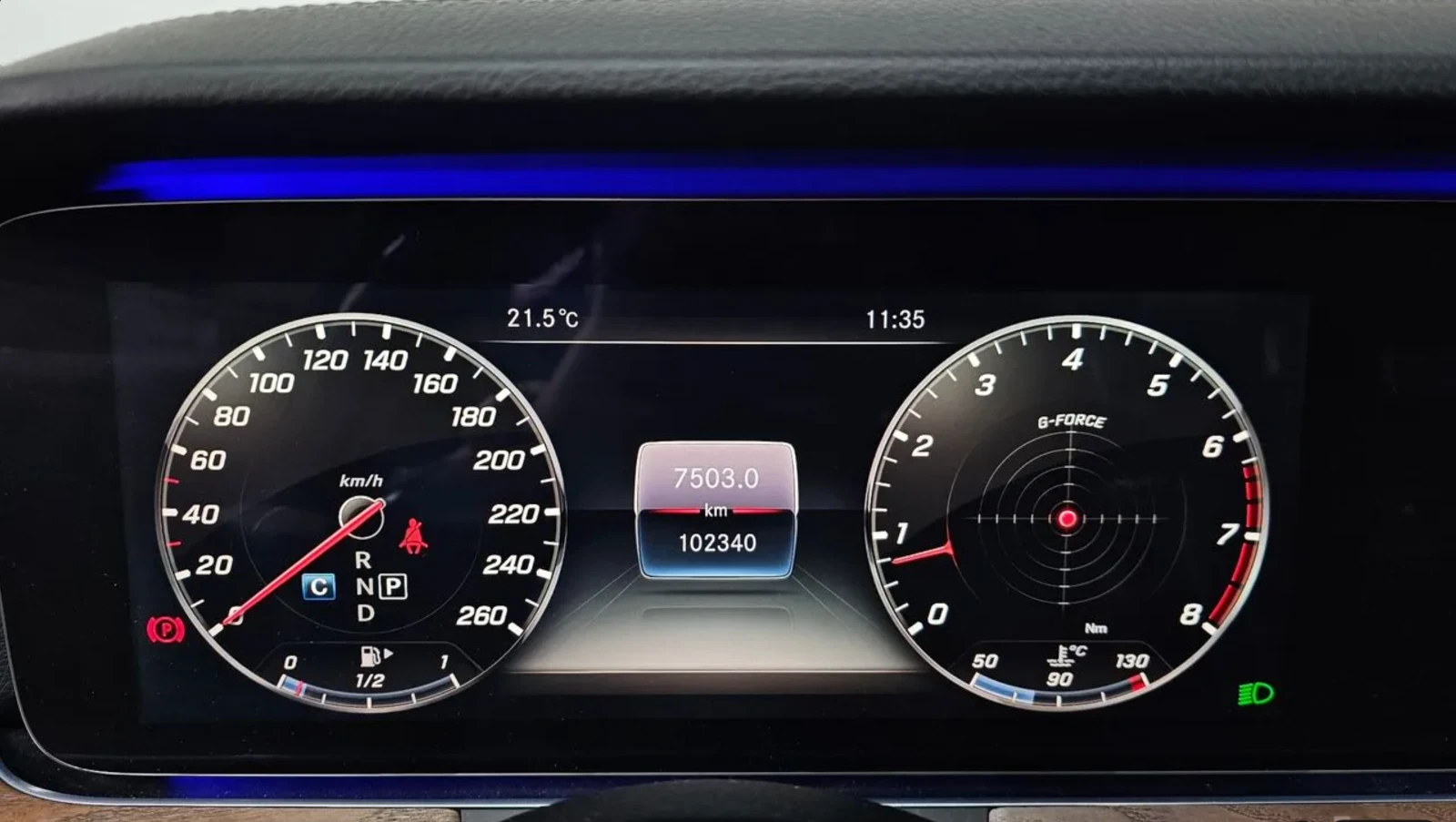 Mercedes-Benz E 300 BURMESTER / DISTRONIC / 360 КАМЕРИ / ОБДУХВАНЕ, снимка 9 - Автомобили и джипове - 54866294