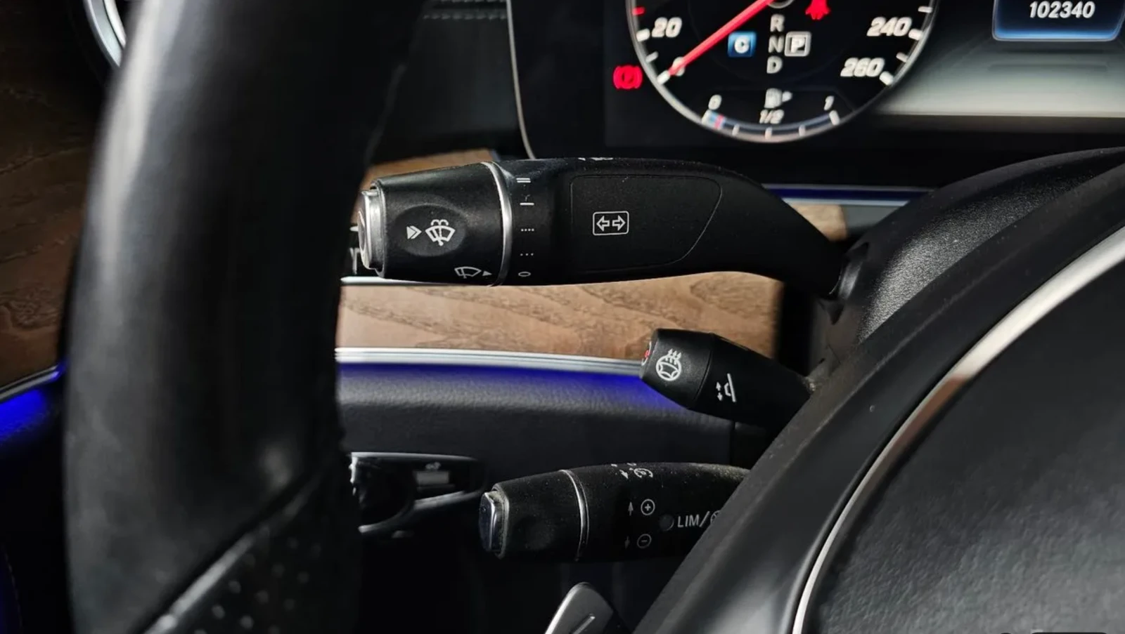 Mercedes-Benz E 300 BURMESTER / DISTRONIC / 360 КАМЕРИ / ОБДУХВАНЕ, снимка 16 - Автомобили и джипове - 54866294