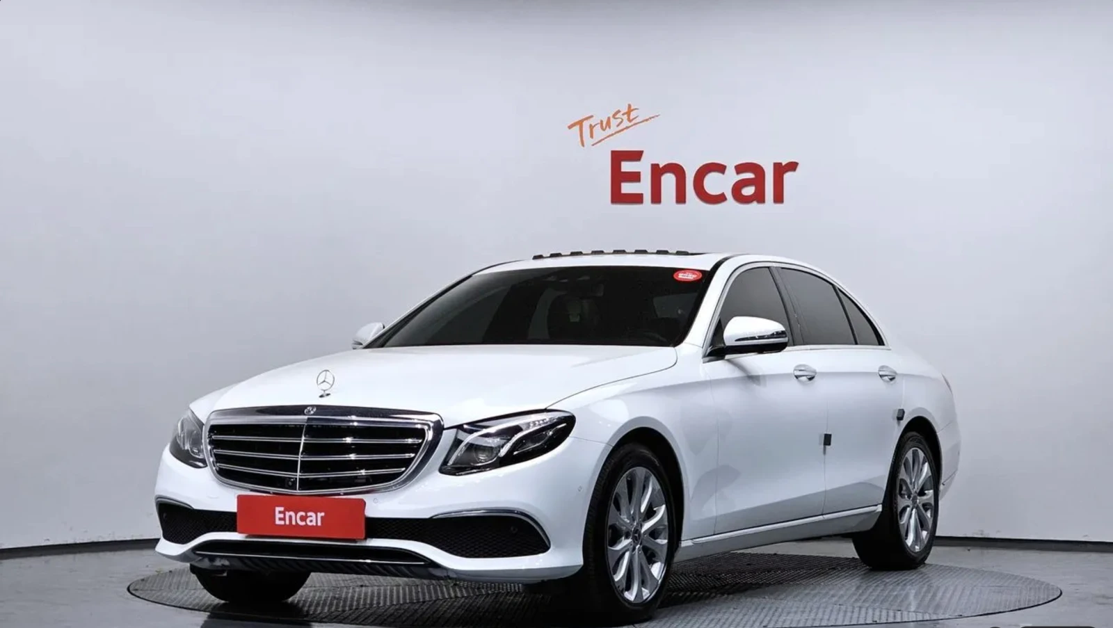 Mercedes-Benz E 300 BURMESTER / DISTRONIC / 360 КАМЕРИ / ОБДУХВАНЕ