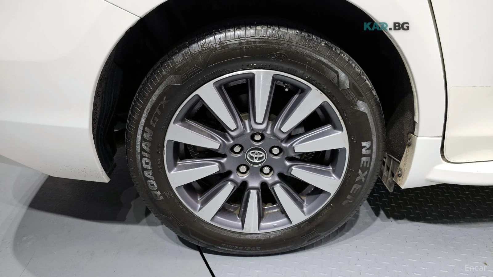 Toyota Sienna 3.5 AWD/KEYLESS/LANE ASSIST/NAVI/KAMEPA, снимка 5 - Автомобили и джипове - 54902544