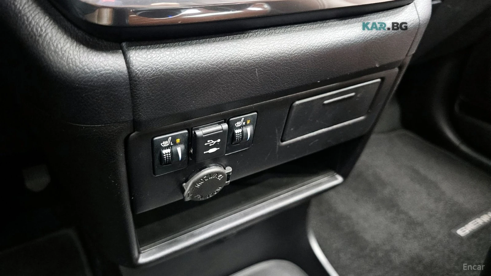 Toyota Sienna 3.5 AWD/KEYLESS/LANE ASSIST/NAVI/KAMEPA, снимка 17 - Автомобили и джипове - 54902544