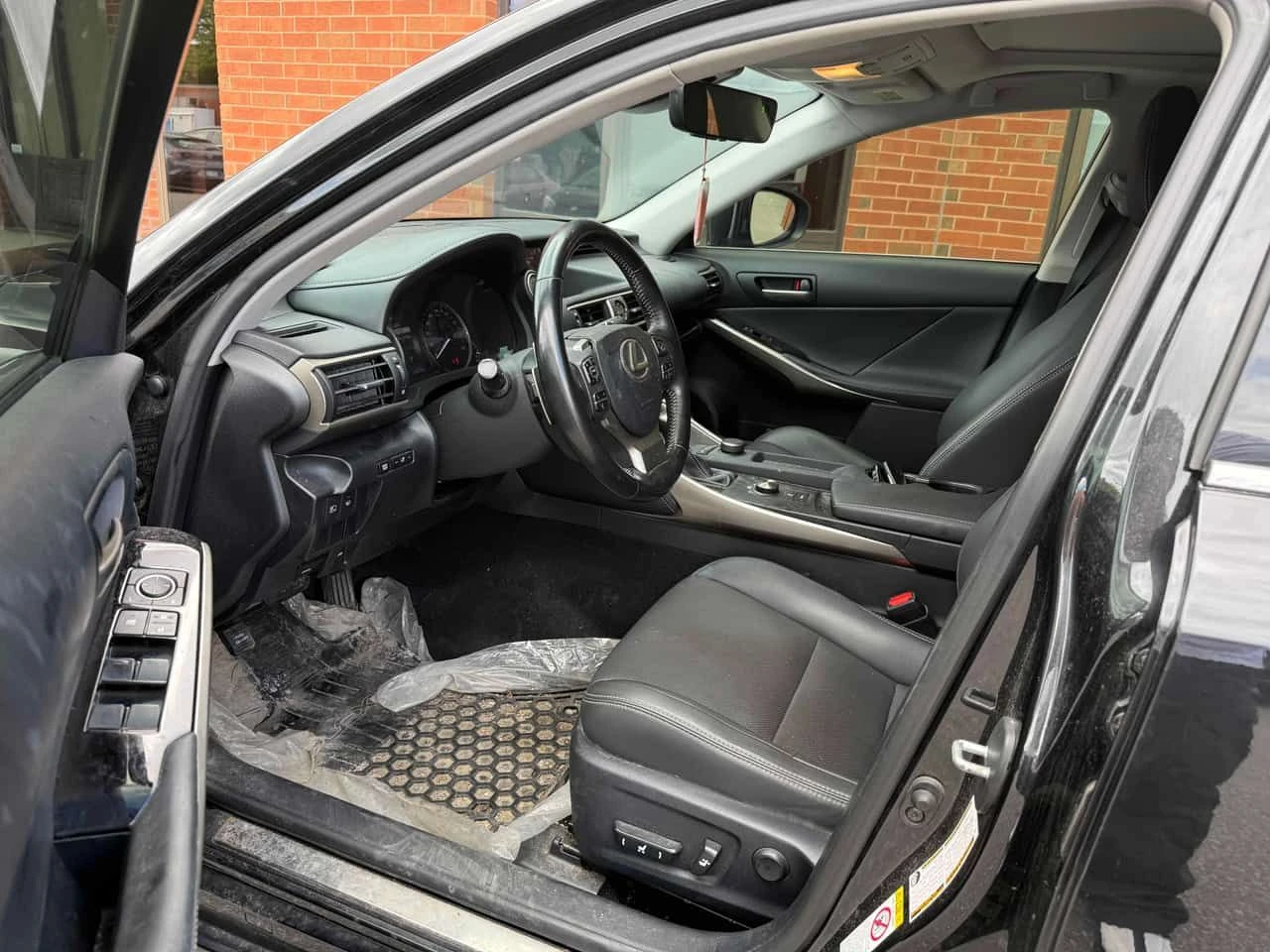 Lexus IS 300 * AWD * CARFAX * 2 ����� * ��������� *  | Mobile.bg � ����������� 5