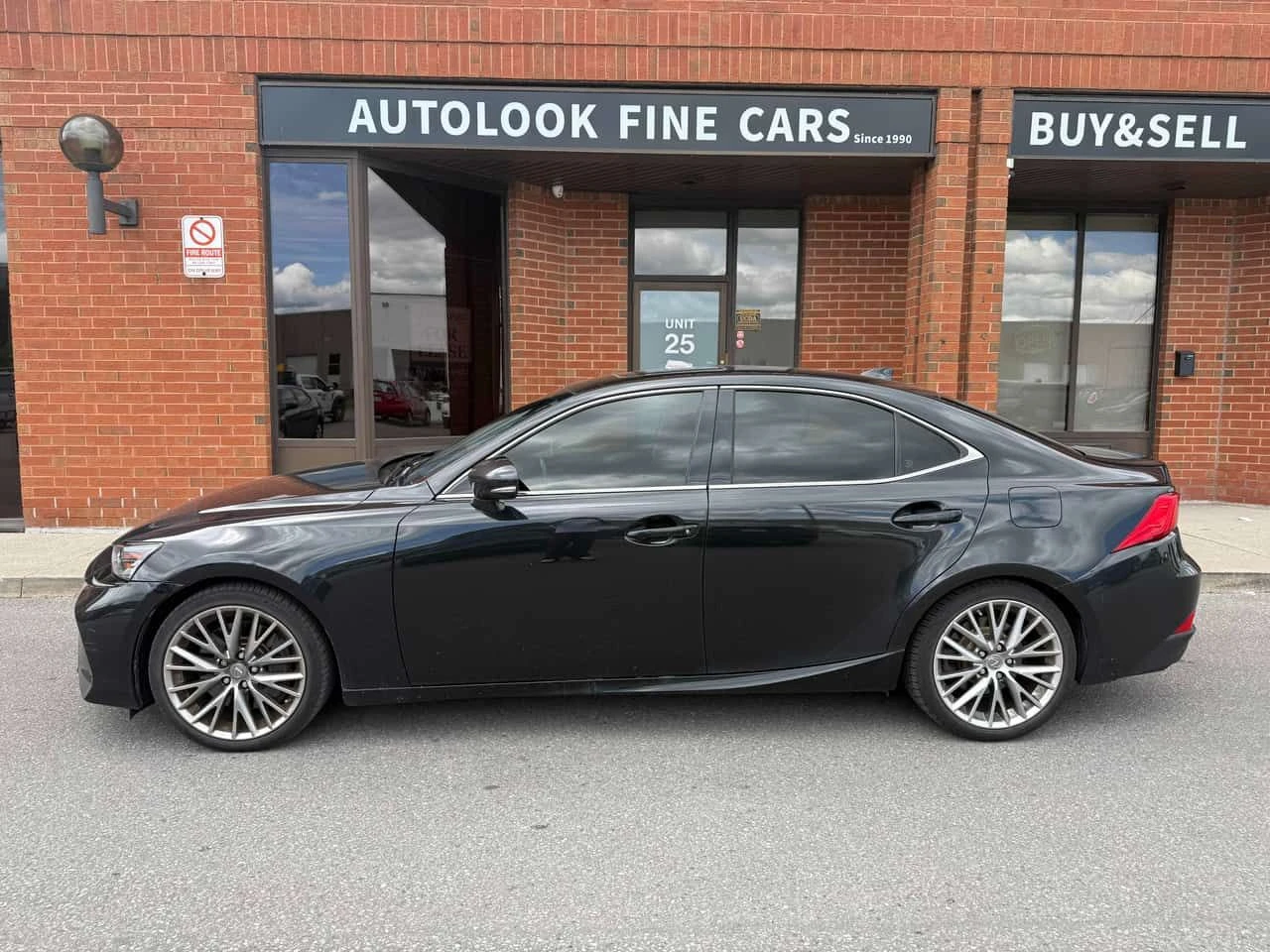 Lexus IS 300 * AWD * CARFAX * 2 ����� * ��������� *  | Mobile.bg � ����������� 2