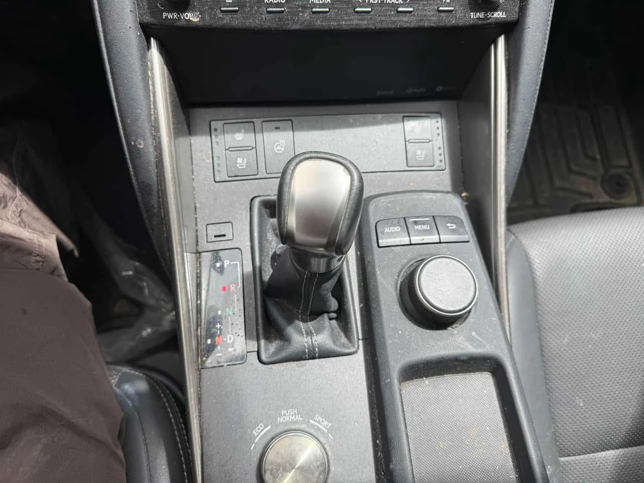Lexus IS 300 * AWD * CARFAX * 2 ����� * ��������� *  | Mobile.bg � ����������� 13