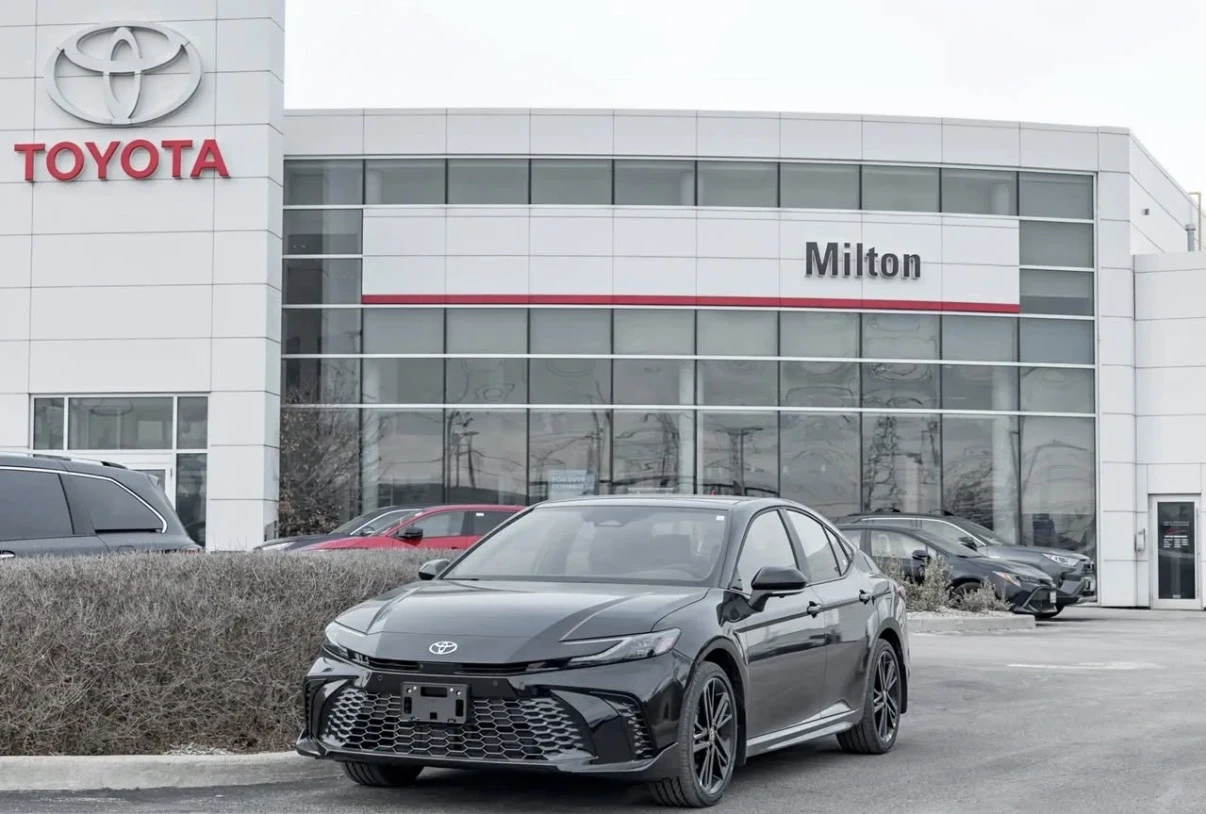 Toyota Camry XSE HYBRID * 360 КАМЕРА * ОБДУХВАНЕ * AWD * НОВА *