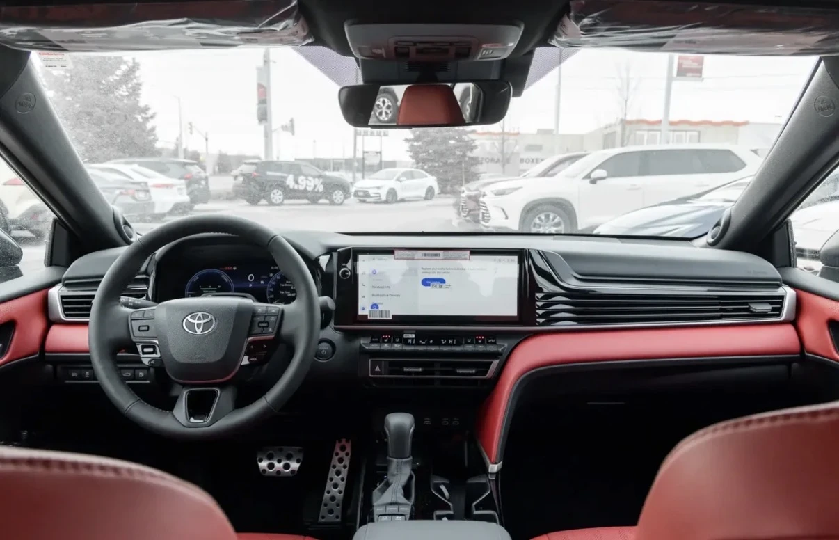 Toyota Camry XSE HYBRID * 360 КАМЕРА * ОБДУХВАНЕ * AWD * НОВА *, снимка 11 - Автомобили и джипове - 55059867