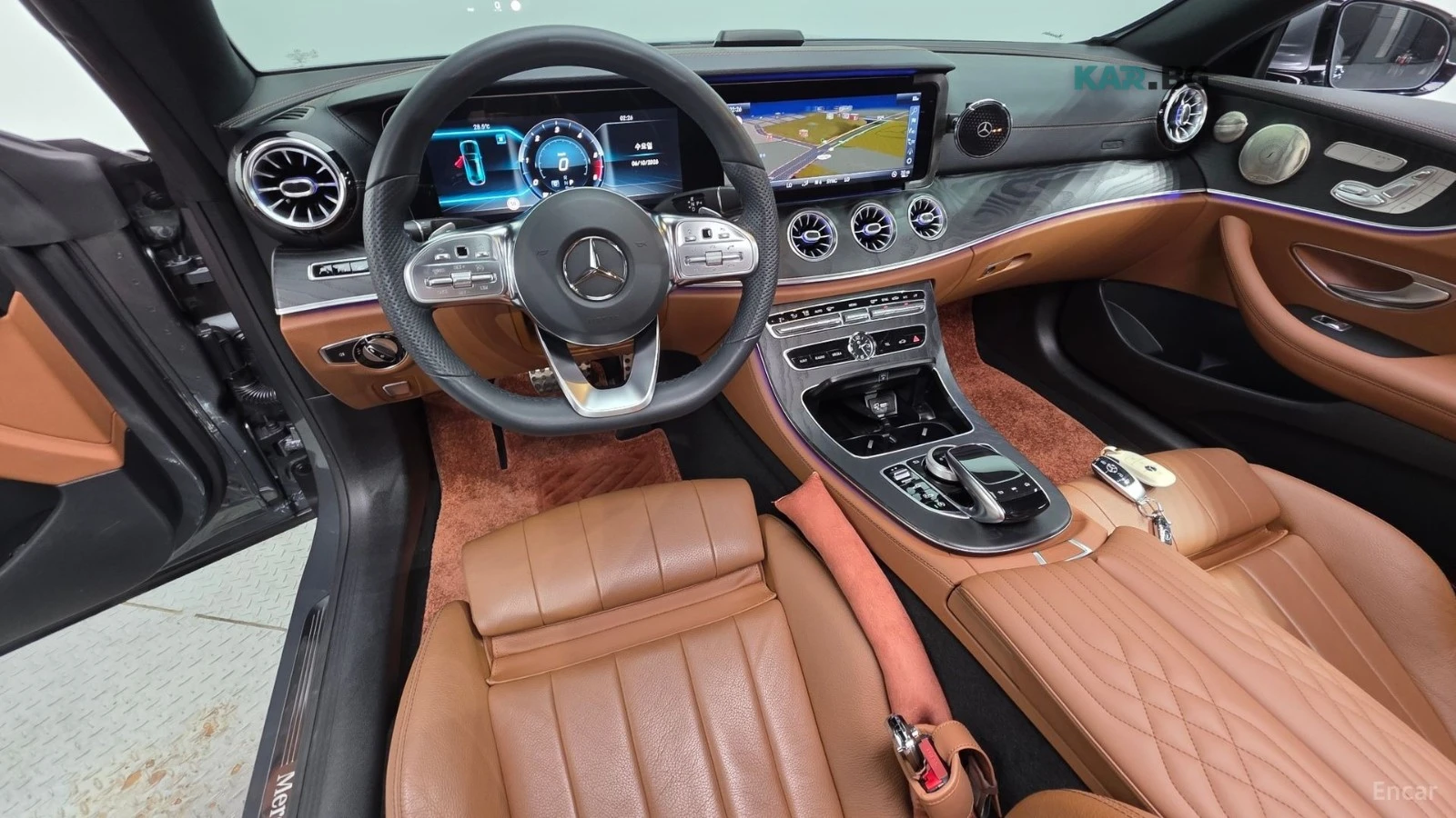 Mercedes-Benz E 220 BURMASTER* AIR SUSPENSION* PANO* , снимка 7 - Автомобили и джипове - 55233374