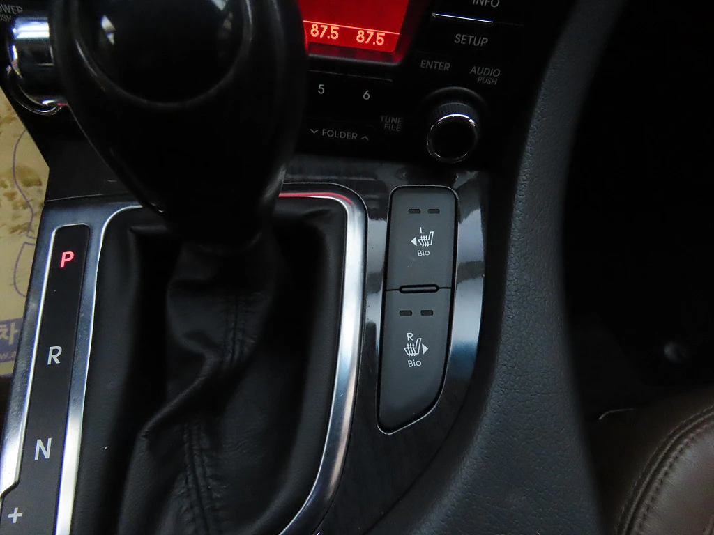Kia K5 2.0* ПОДГРЕВ ВОЛАН* КРАЙНА ЦЕНА, снимка 15 - Автомобили и джипове - 55496119