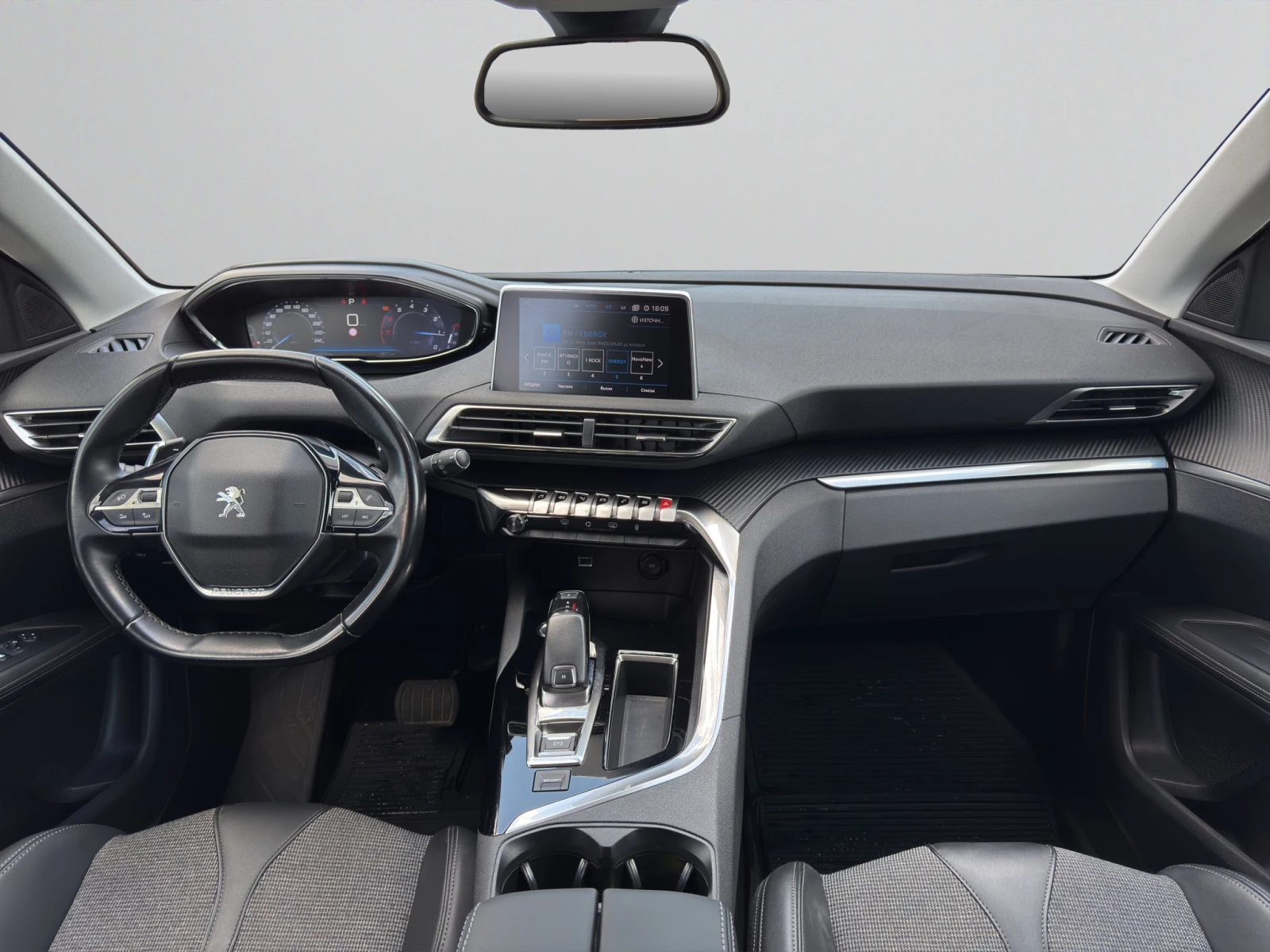 Peugeot 3008 NEW ALLURE 1.2 PureTech 130 EAT8 EURO 6, снимка 12 - Автомобили и джипове - 55835840