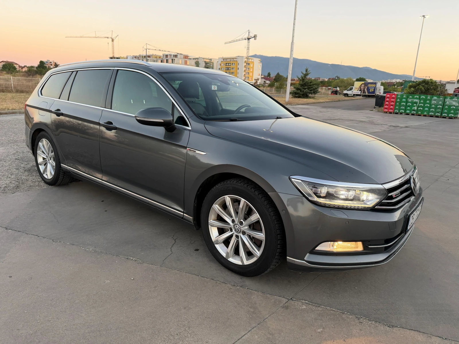 VW Passat 2.TDI, BI Turbo 239�.�. RLine, 4 Motion | Mobile.bg � ����������� 2