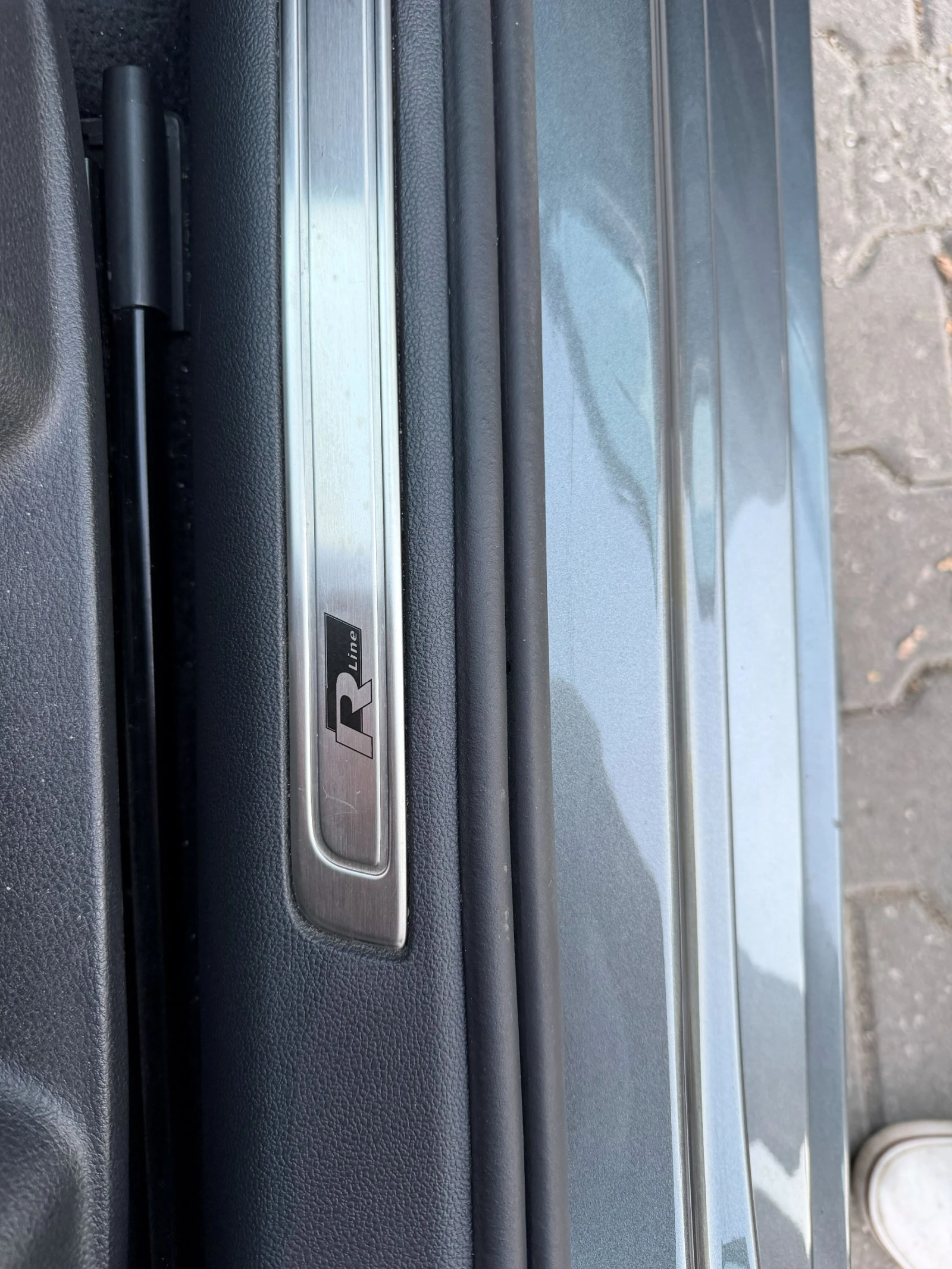 VW Passat 2.TDI, BI Turbo 239�.�. RLine, 4 Motion | Mobile.bg � ����������� 17