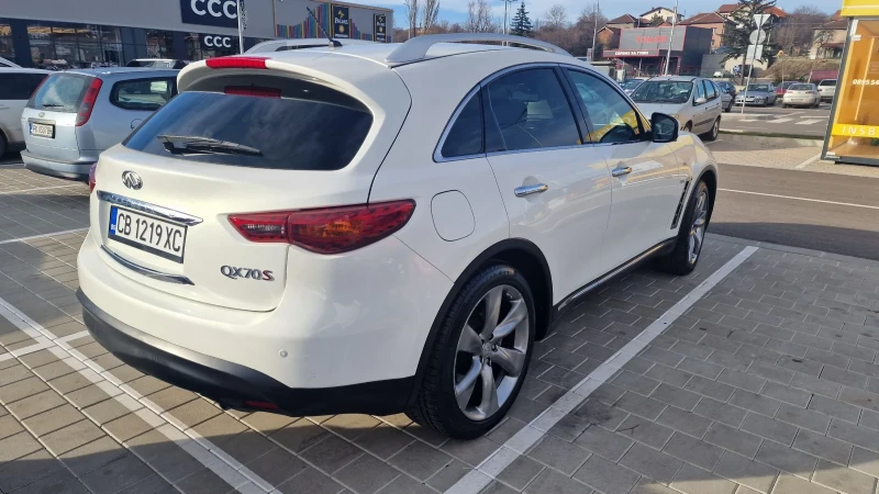 Infiniti QX70, снимка 7 - Автомобили и джипове - 47468078