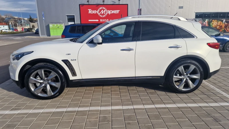 Infiniti QX70, снимка 2 - Автомобили и джипове - 47468078