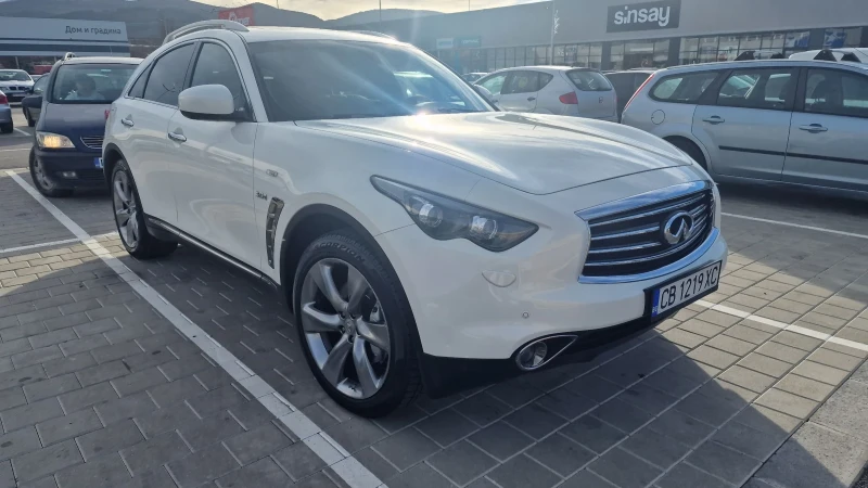 Infiniti QX70, снимка 3 - Автомобили и джипове - 47468078