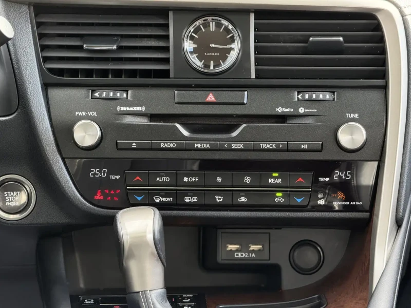 Lexus RX 350 Един собственик* Direct from Lexus* Sunroof* 7 sea, снимка 16 - Автомобили и джипове - 52553769