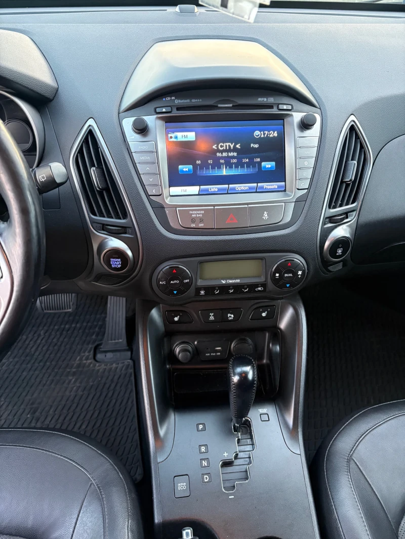 Hyundai IX35 2crdi 4x4, снимка 8 - Автомобили и джипове - 52696520