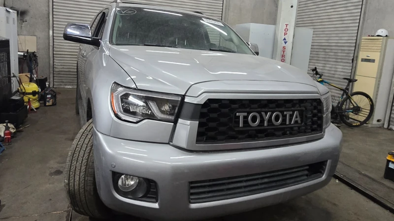 Toyota Sequoia Platinum , снимка 8 - Автомобили и джипове - 52760696
