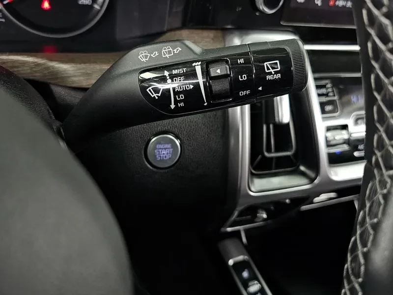 Kia Sorento 2.2 CRDI 4WD - САМО 30% АВАНС, снимка 14 - Автомобили и джипове - 56018256
