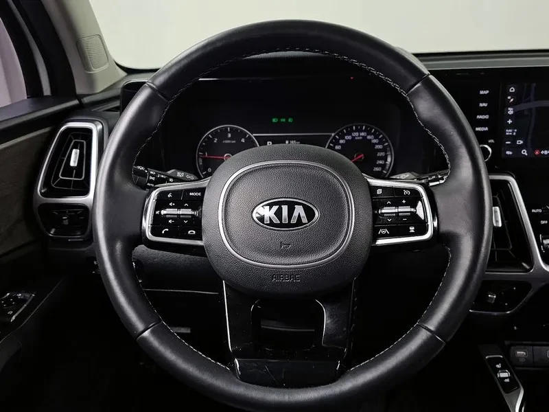 Kia Sorento 2.2 CRDI 4WD - САМО 30% АВАНС, снимка 13 - Автомобили и джипове - 56018256